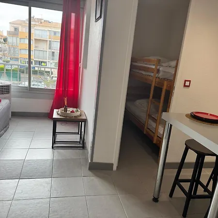 Avant Port Apartment